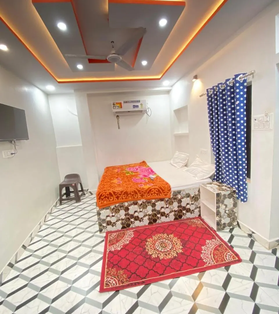 Bebi Palace Varanasi 0*,