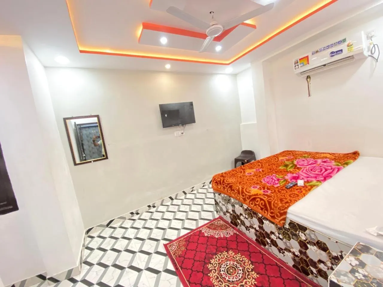 Bebi Palace Varanasi