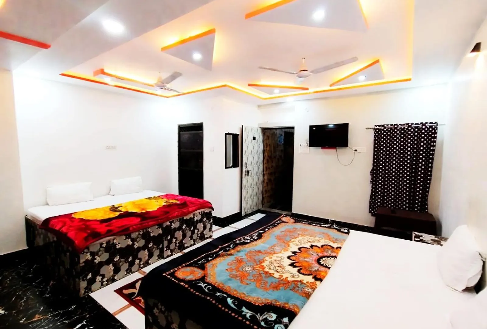 Quarto em Acomodações Particulares Bebi Palace Varanasi